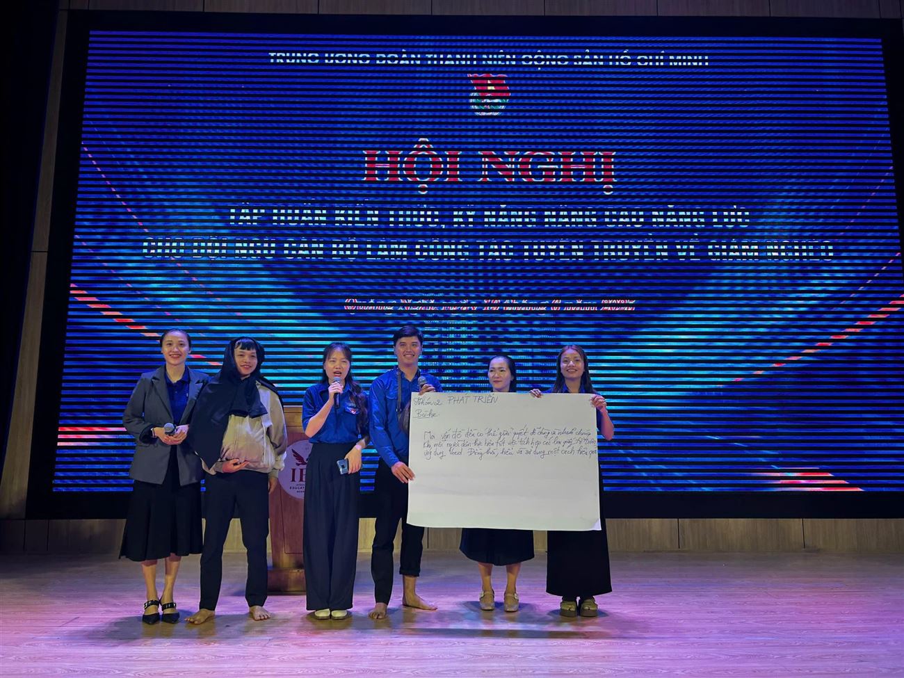 Tăng cường năng lực truyền thông về giảm nghèo cho cán bộ, đoàn viên, thanh niên