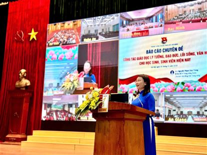 Xây dựng lớp thanh niên thời đại mới: bản lĩnh, tri thức, sáng tạo và khát vọng cống hiến cho Tổ quốc.