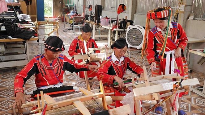 Tín dụng chính sách vùng đồng bào DTTS và miền núi (Bài 3: Chắp cánh cho nông sản vùng cao)