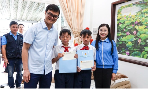 Chiến dịch Thanh niên tình nguyện hè 2025: Đoàn công tác Trung ương thăm Mẹ Việt Nam anh hùng