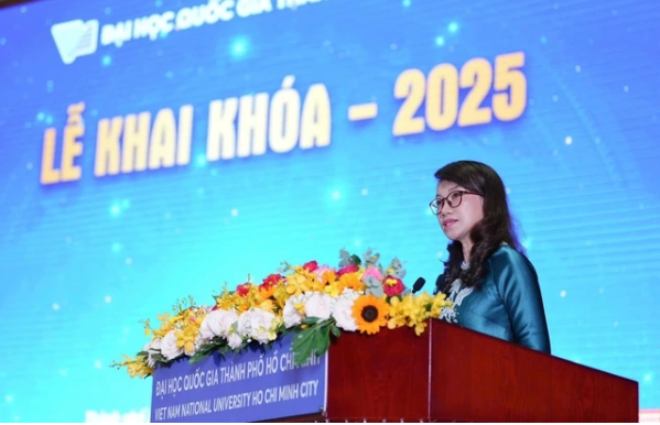 Bài phát biểu của Phó giám đốc ĐH Quốc gia TP.HCM đang gây sốt mạng xã hội