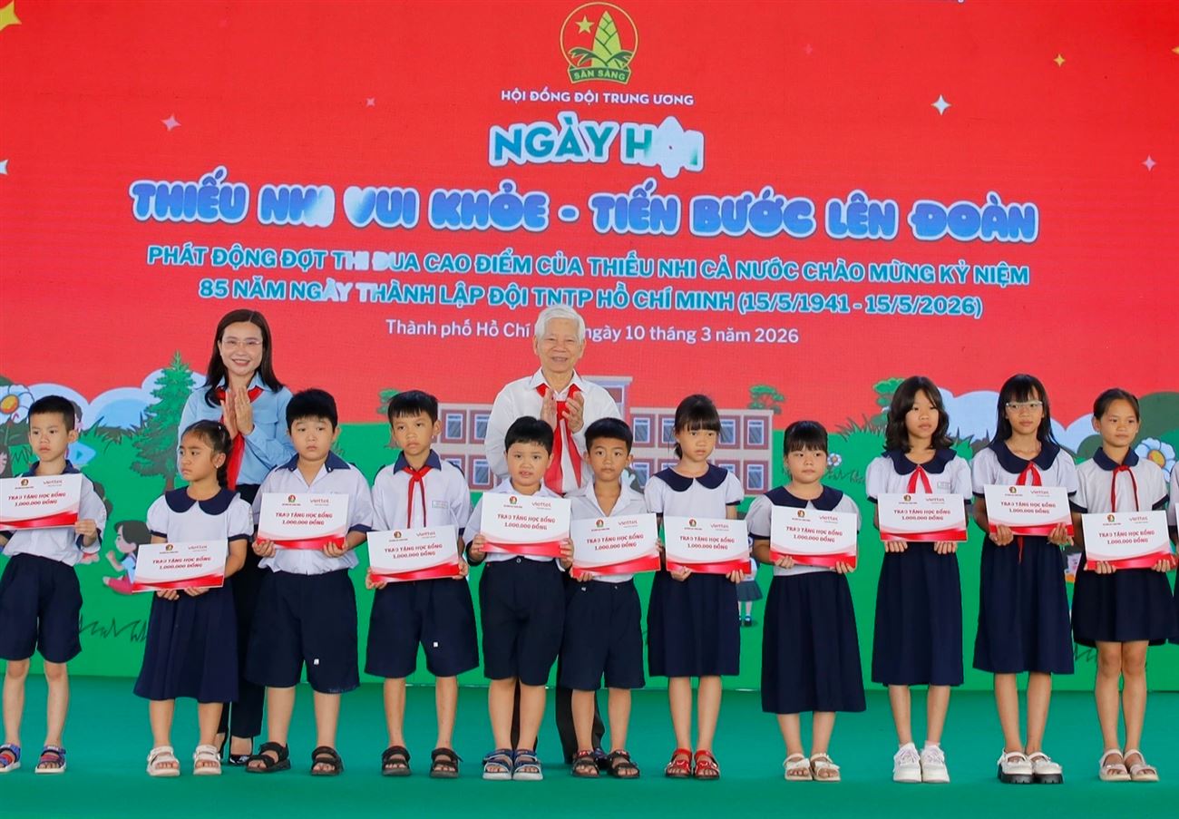 Mong các bậc cha mẹ dành sự quan tâm đặc biệt đến thiếu nhi