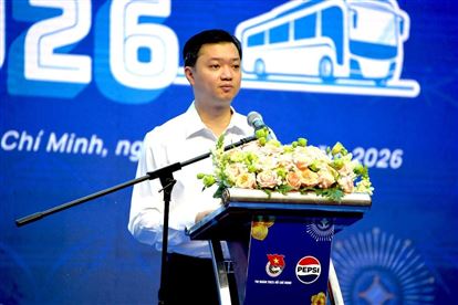 Bí thư Thường trực T.Ư Đoàn tiễn hơn 4.200 công nhân, lao động trẻ về quê đón Tết