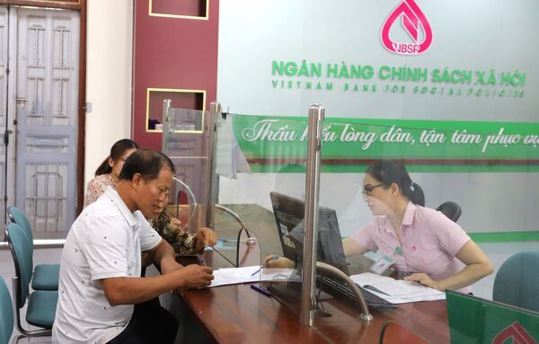 Khơi thông dòng vốn, tiếp sức giảm nghèo bền vững