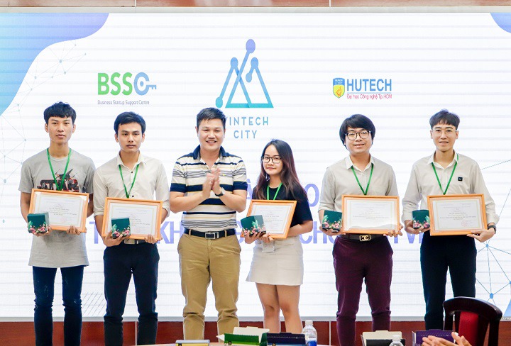 Bộ GD&ĐT triển khai lớp Kỹ năng khởi nghiệp cho sinh viên HUTECH khó khăn trong tháng 10 26