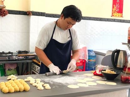 Bí thư Chi đoàn thế hệ 2K vượt khó khởi nghiệp thành công