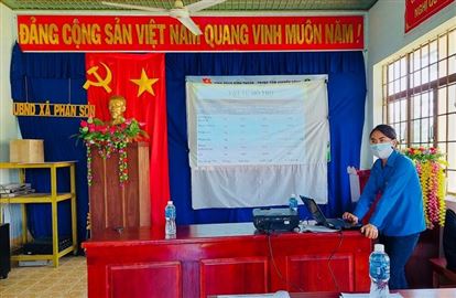 Trí thức trẻ tập huấn chuyển giao kỹ thuật sản xuất lúa SRI cho ĐVTN huyện Bắc Bình