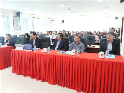 Bàn việc lồng ghép kiến thức, kỹ năng khởi nghiệp vào chương trình đào tạo