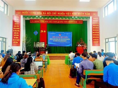 Nâng cao năng lực cho thanh niên trong giảm nghèo