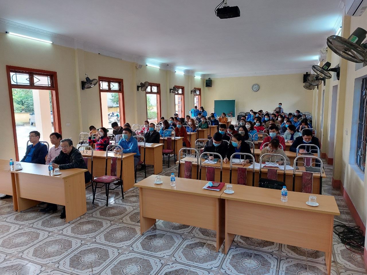 Tổ chức lớp tập huấn nâng cao kiến thức, kỹ năng, nghiệp vụ quản lý vốn vay tín dụng chính sách xã hội cho cán bộ Đoàn tại tỉnh Yên Bái.