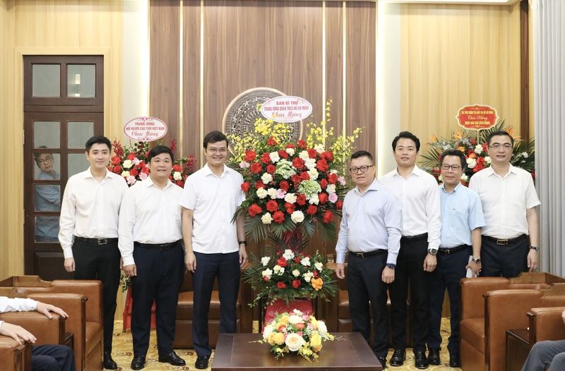 Bí thư thứ nhất Trung ương Đoàn thăm, chúc mừng 100 năm Ngày Báo chí cách mạng Việt Nam