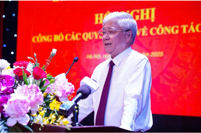 Công bố quyết định về công tác cán bộ tại Cơ quan Uỷ ban Trung ương MTTQ Việt Nam