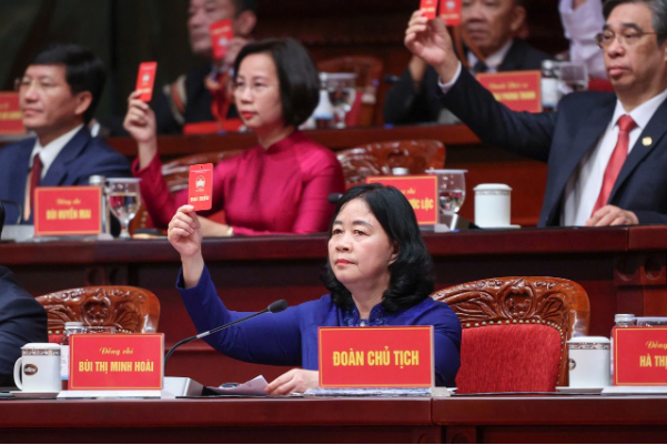 Công bố 12 nhân sự Ban Thường trực, 8 phó chủ tịch không chuyên trách MTTQ Việt Nam