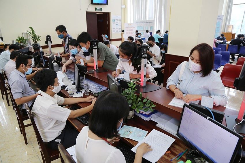 Về sắp xếp tổ chức bộ máy, quản lý cán bộ, công chức, viên chức
