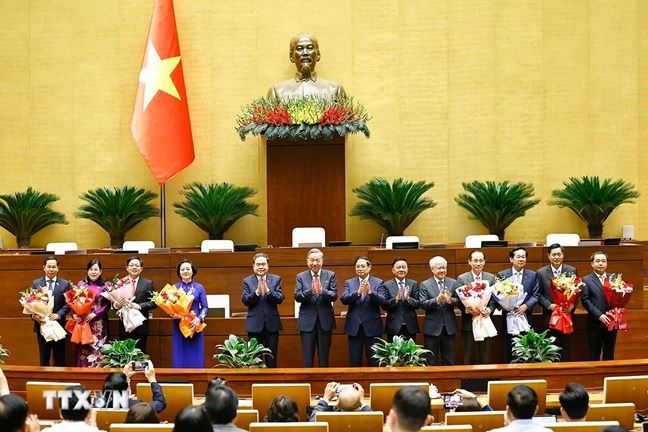 Quốc hội bầu Tổng Thư ký Quốc hội, Chủ nhiệm 2 Ủy ban và phê chuẩn 2 Phó Thủ tướng, 3 Bộ trưởng