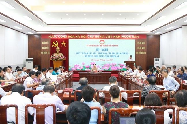 Trình Bộ Chính trị xem xét đề án sắp xếp, tinh gọn các hội quần chúng trước 31/8