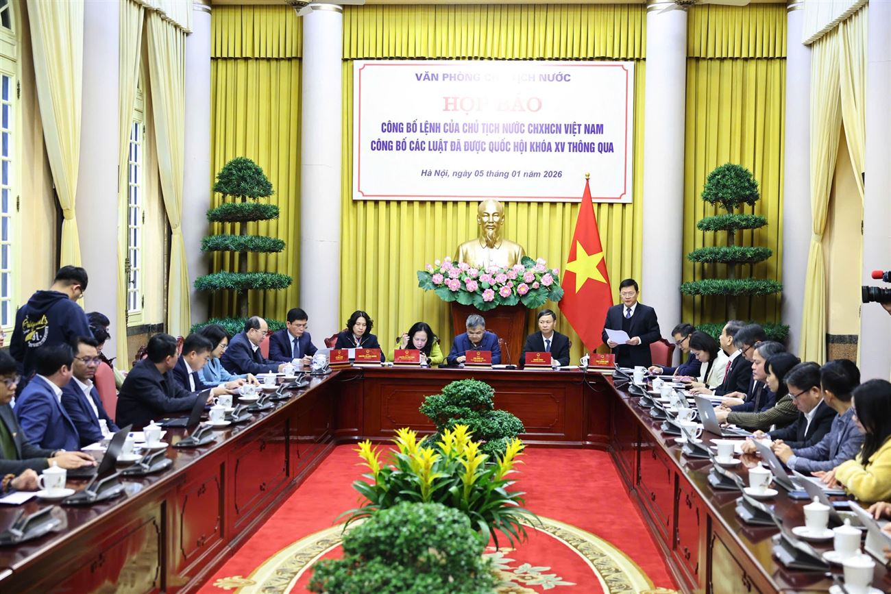 Công bố Lệnh của Chủ tịch nước về 13 luật