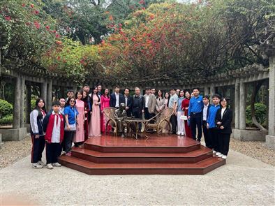 HỘI NGHỊ SINH HOẠT CHUYÊN ĐỀ HỌC TẬP VÀ LÀM THEO ĐẠO ĐỨC CHỦ TỊCH HỒ CHÍ MINH 