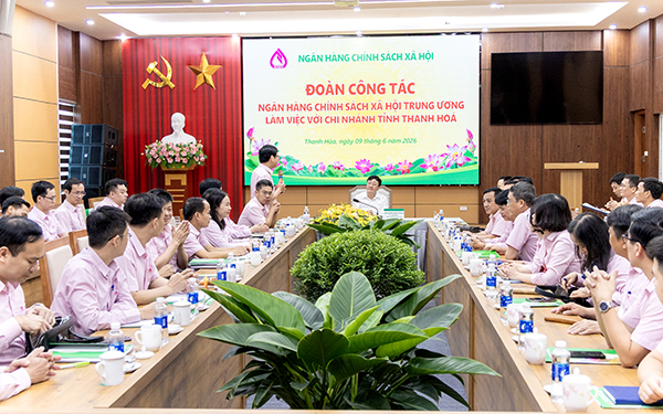 VINH7695