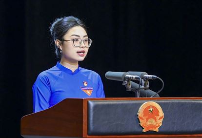Nữ sinh Học viện Ngoại giao truyền thông điệp về tình hữu nghị Việt - Lào
