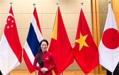 Nữ giám đốc 9x mang hồn chữ Việt lên Tàu Thanh niên Đông Nam Á - Nhật Bản