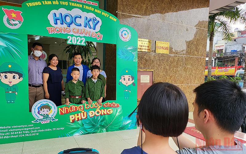 Chiến sĩ “nhí” lên đường tham gia “Học kỳ trong quân đội” -0