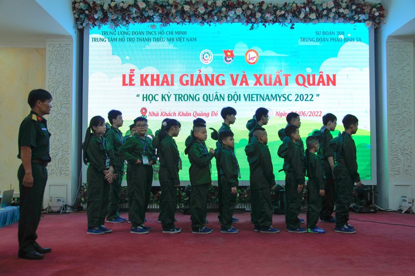 Khai giảng ‘Học kỳ trong Quân đội 2022 – Những bước chân Phù Đổng’ ảnh 3
