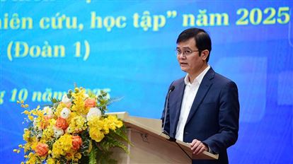 200 đại biểu thanh niên Việt Nam tham gia Hành trình đỏ nghiên cứu, học tập năm 2025